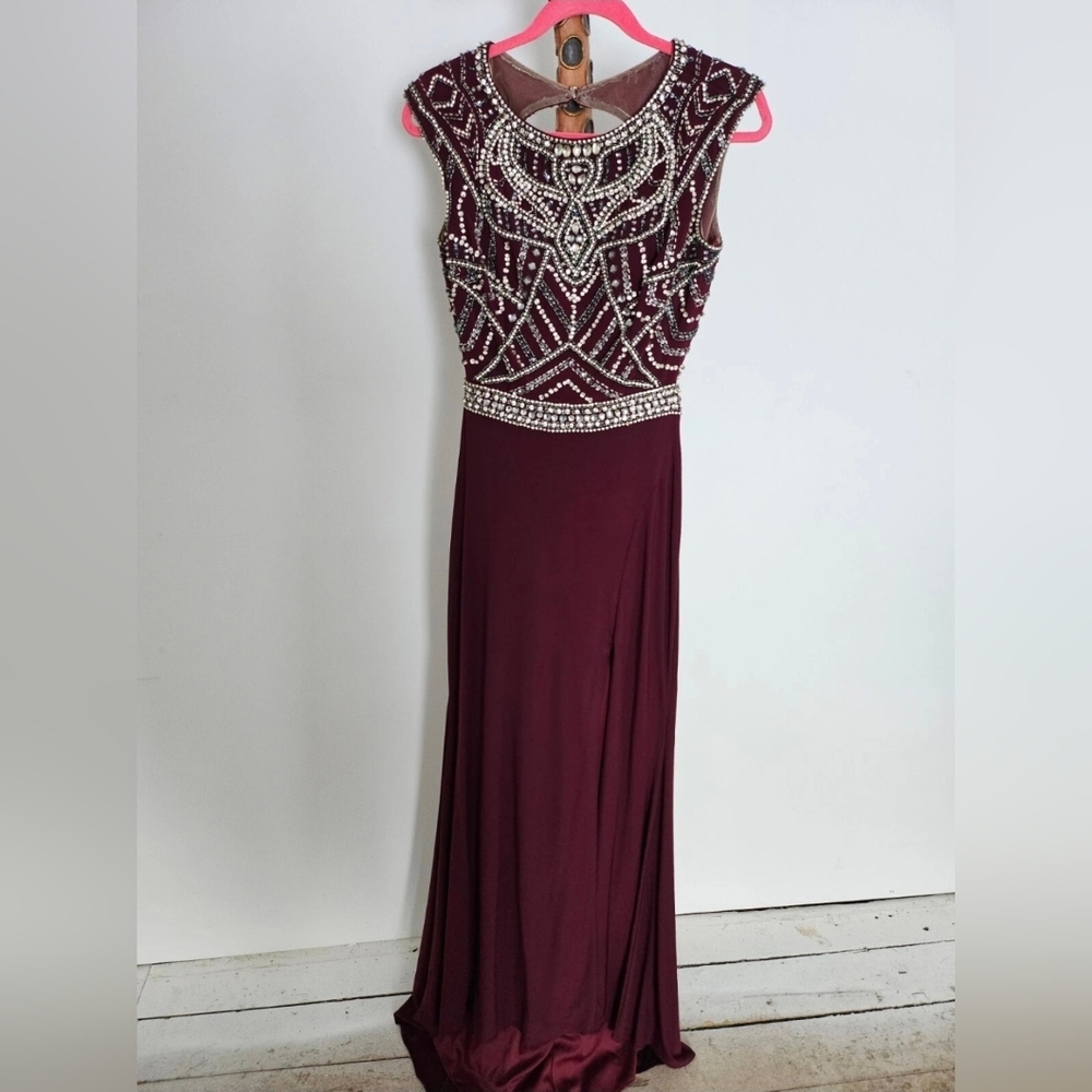 Cassandra Stone By Mac Duggal, Burgundy Beaded Evening Gown, Prom Dress, Sz 10